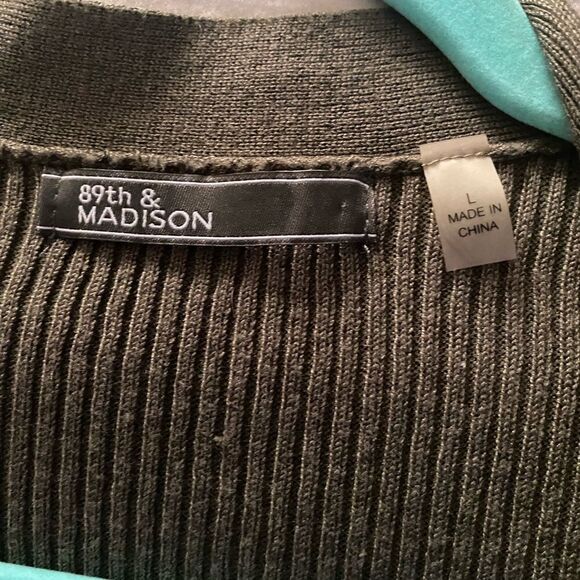 89th & Madison Lightweight Open-Front Longline Sweater. Olive Green. Size L - Picture 6 of 7